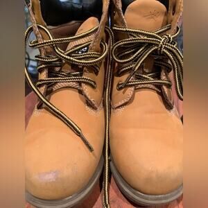 Deer Stags Round Toe block heel waterproof Mack Boot in Wheat color size 12.5 M